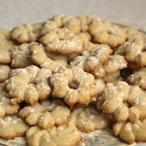 plate of cookies